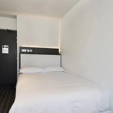 尼斯66号酒店 尼斯