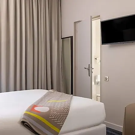 66 Hotel 4*