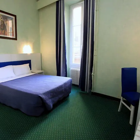 尼斯66号酒店 4*