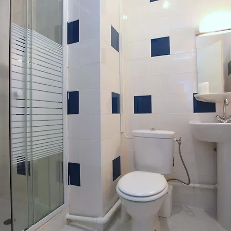 66 Hotell 4*