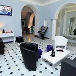 尼斯66号酒店 4*
