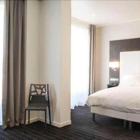 66 Otel Nice